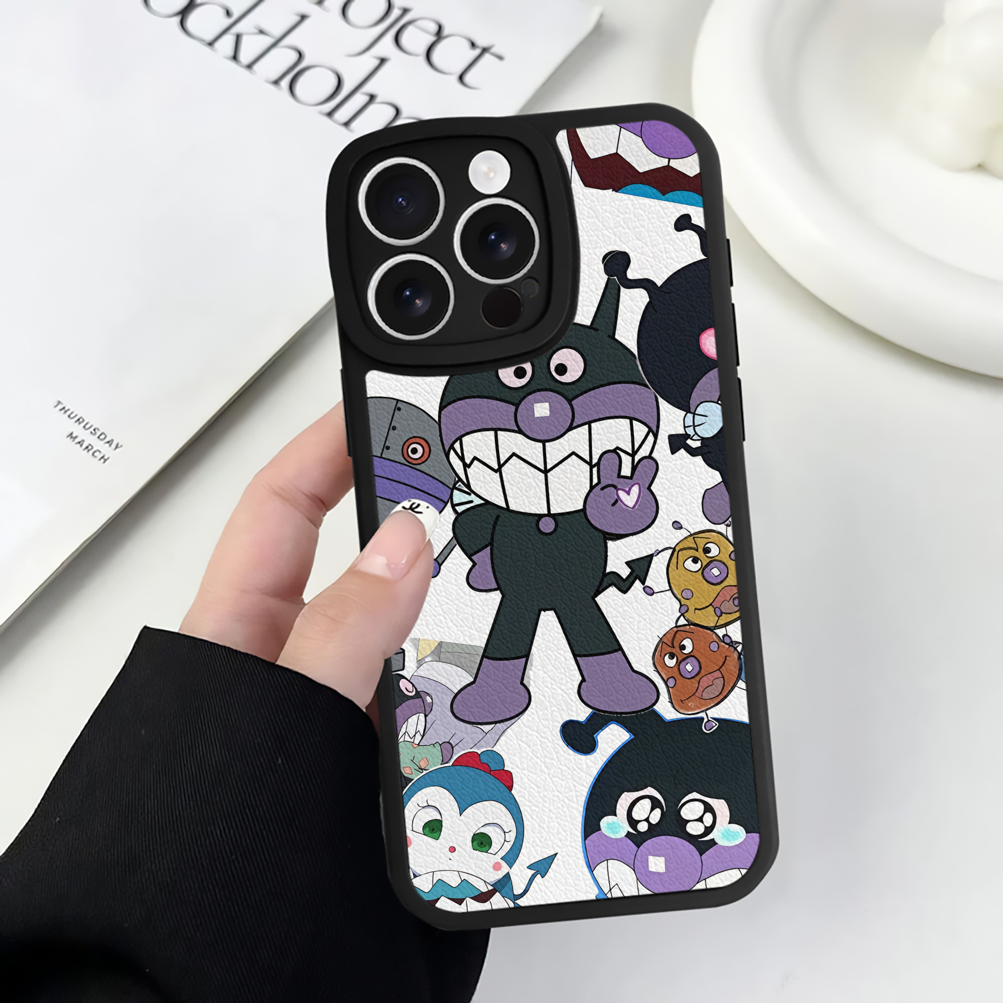 （画像用） アンパンマン Anpanman 【iPhone 16シリーズ対応】シリコンスマホケース（レザー調） 材質：シリコン